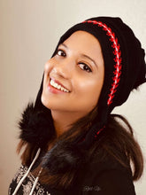Load image into Gallery viewer, Beanie &amp; Glove Gift Set
