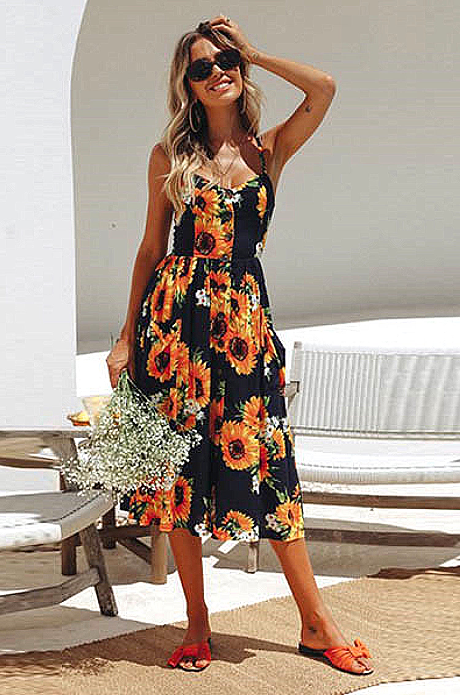 1点herlipto Sunflower-Printed Midi Dress herlipto Sunflower-Printed Midi Dress