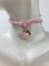 Load image into Gallery viewer, Choker &amp; Necklace / Peach Charm 2pcs
